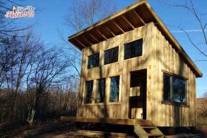 small cabin with front porch